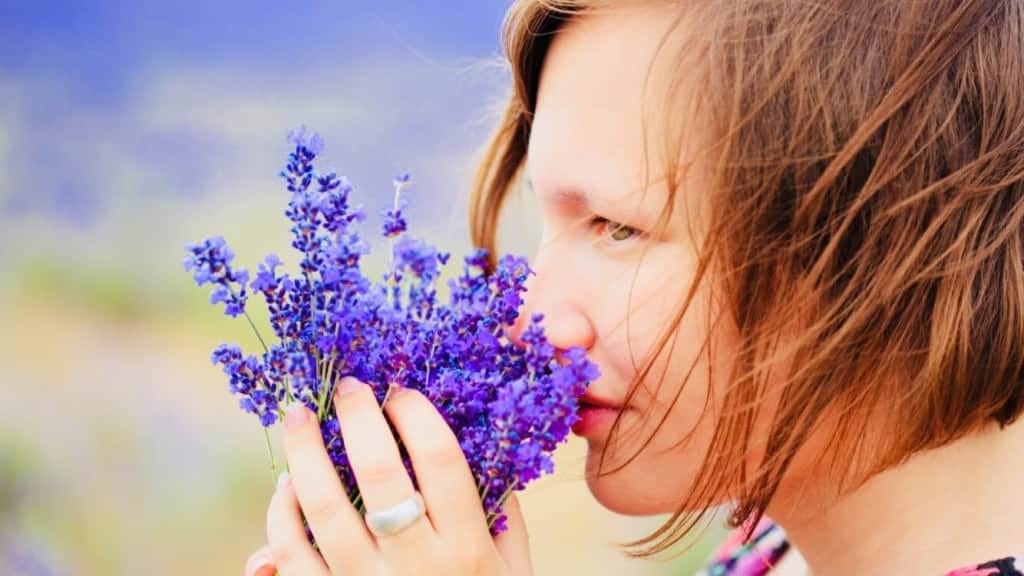 How Aromatherapy Is Helping People With Anxiety