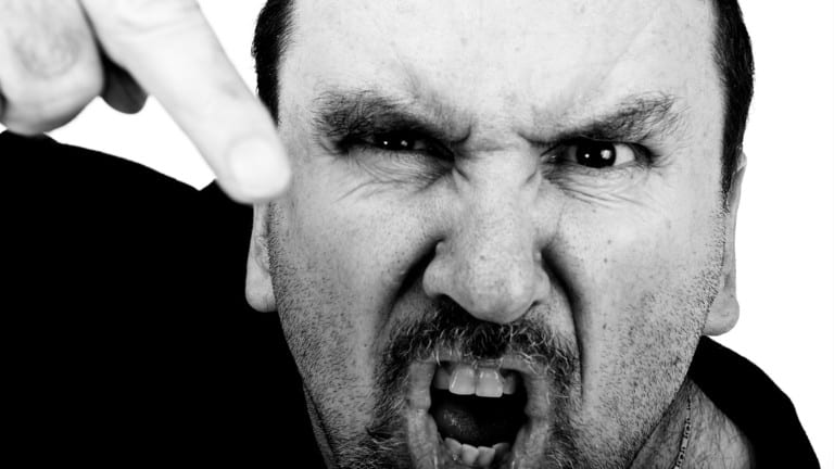 10 Signs Of A Verbally Abusive Relationship Most People Ignore 